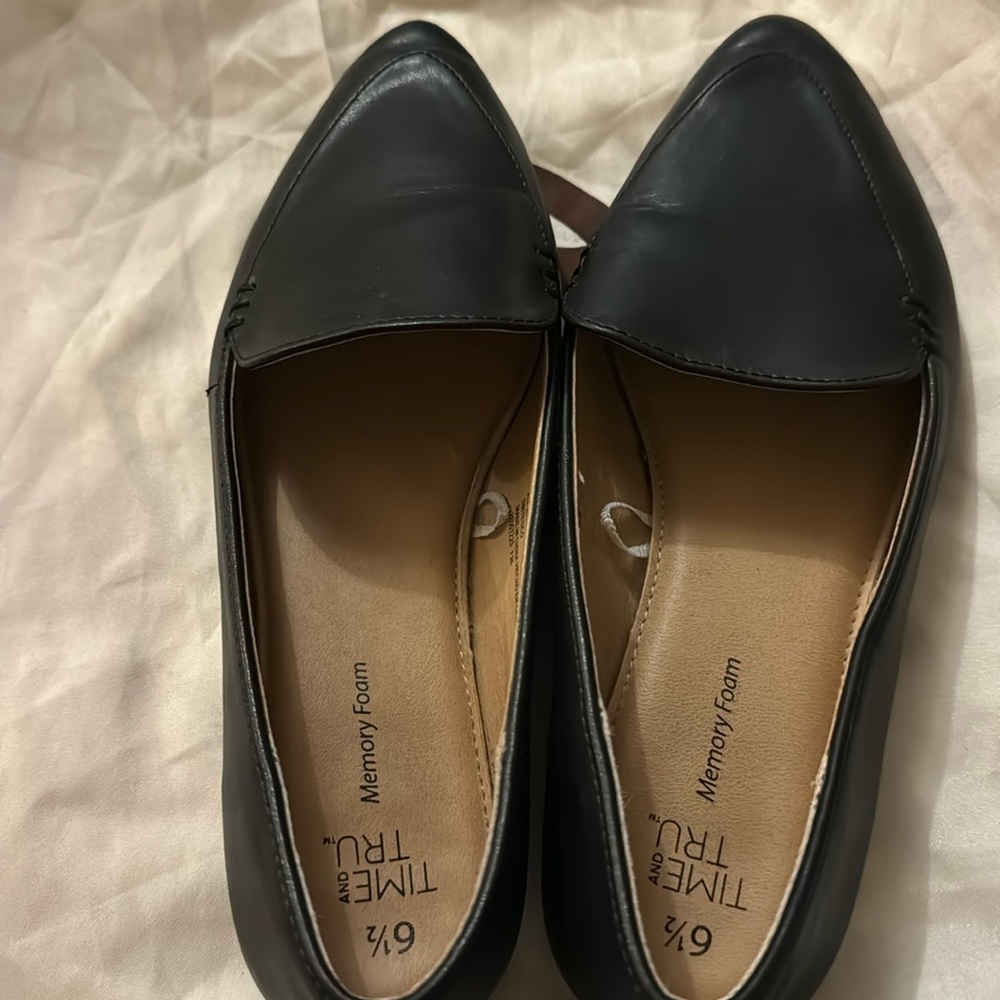 black flat - Picture 2 of 7